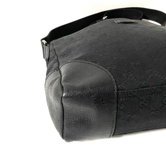 Gucci Black Monogram Messenger Bag - Picture 6 of 16